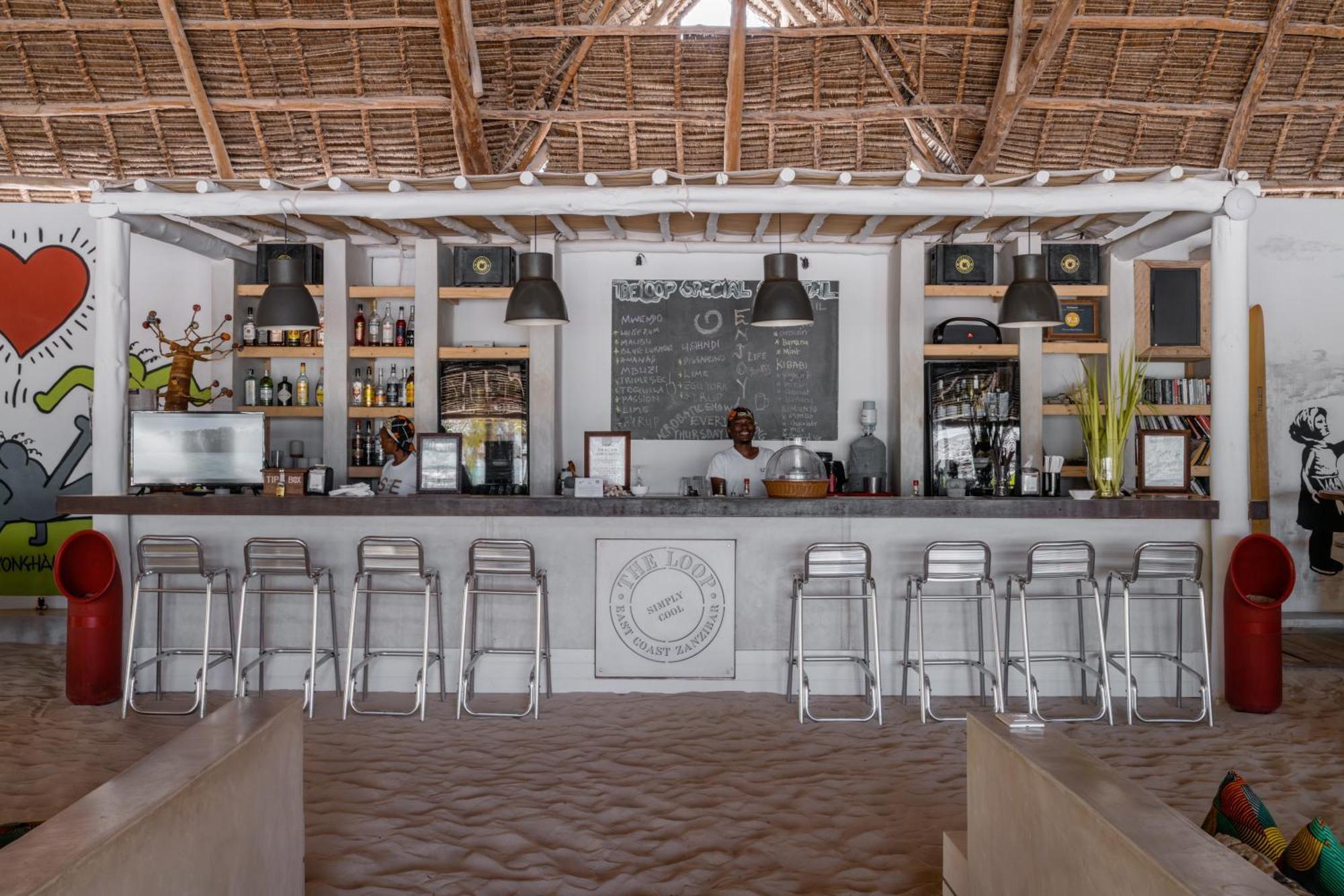 The Loop Beach Resort (Adults Only) จัมเบียนี ภายนอก รูปภาพ